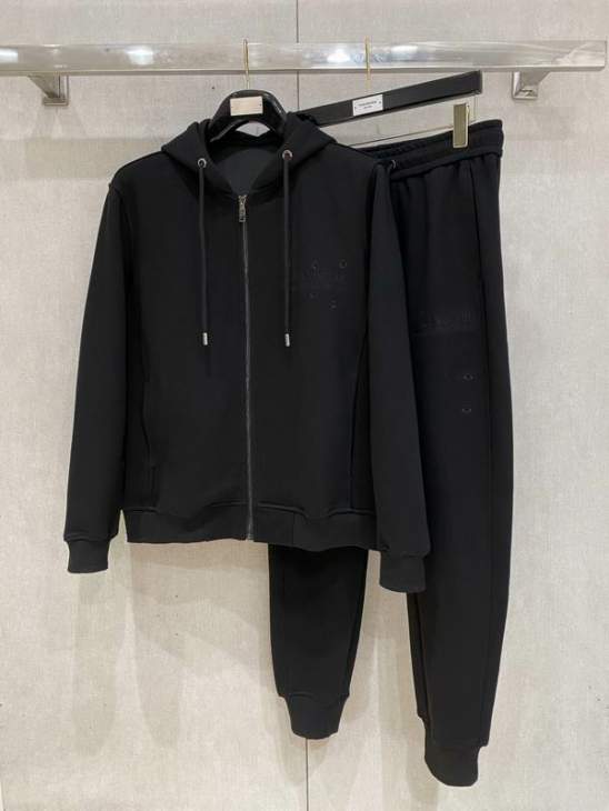 Picture of LV Sweater Suits _SKULVM-3XLxetr4640862